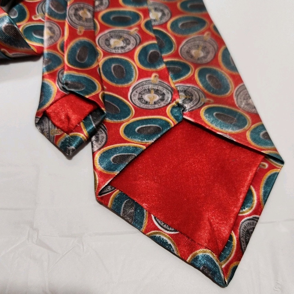 Classic Mens Tie Compass Pattern 100% Silk‎ Red / Green - Picture 3 of 4